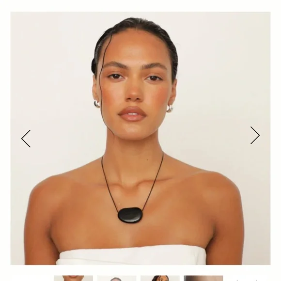 Julia Necklace - Picture 4 of 5